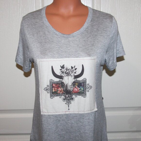 NWT! Ladies BOHO JANE Size SMALL Long Horn Skull BOHO Western Swing Tee - Picture 1 of 7